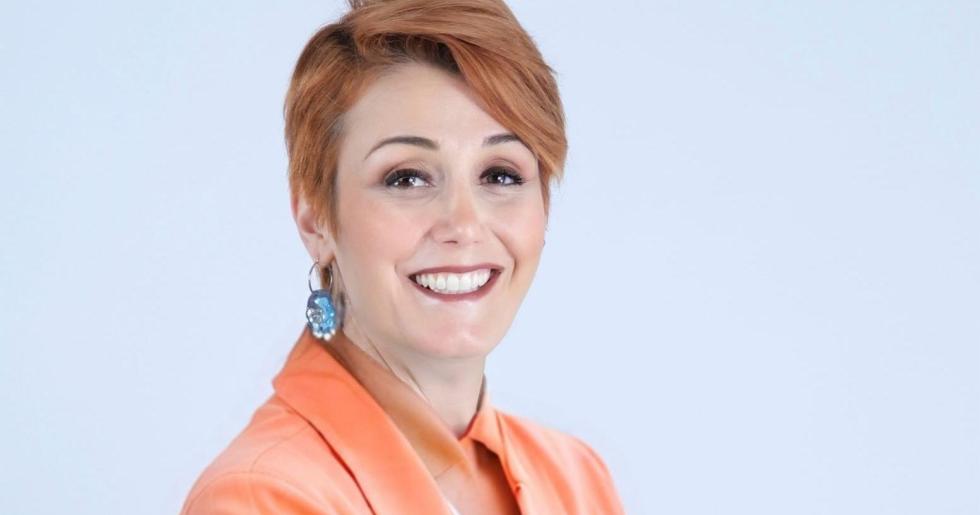 BANU YÜKSEL’İN DÖRDÜNCÜ KİTABI “KURUMSAL YILANLAR” RAFLARDA!