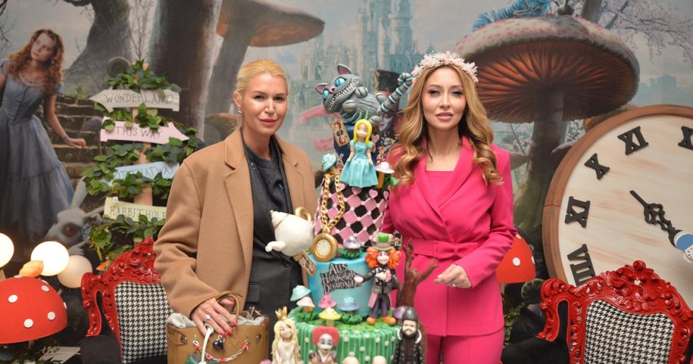 HARİKALAR DİYARINA GÖTÜREN ALIŞVERİŞ FESTİVALİ “FASHION WONDERLAND”     ÜNLÜ İSİMLER İYİLİKTE BULUŞTU