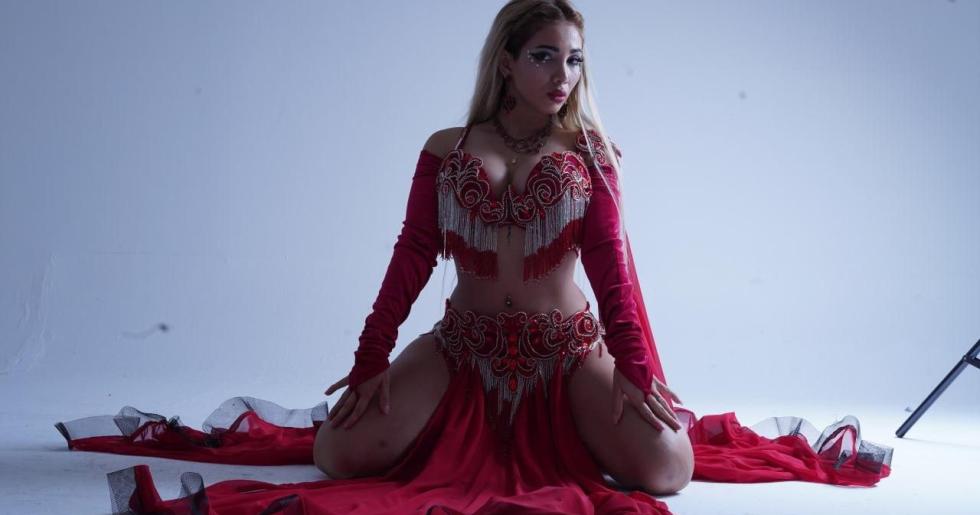 CUENTO Dancer ,İstanbul’da Dansöz Kiralama Hizmeti……………..