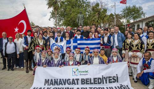 Kültür, Lezzet ve Dostluk Apollon’un Gölgesinde Buluştu: Girit Lezzetleriyle Side’de Bir Tat Yolculuğu Başladı