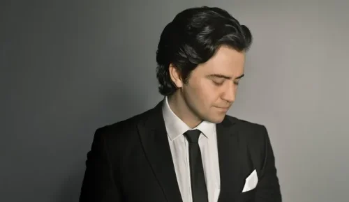 Serhat Aslan bu kez “Hüzün” diyor!