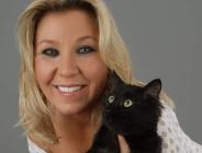 TÜRKİYE’DE İLK DEFA CANLI BİR KEDİ ÖDÜL ALDI VE MÜZEYE PATİĞİ KONULDU…