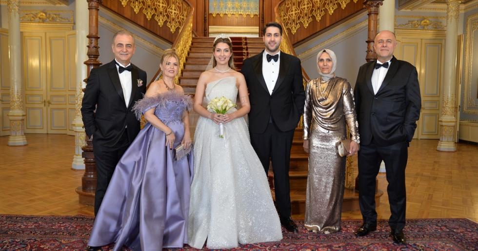 Boğaz’da Masalsı Bir Düğün,İdil Özbek ve Metehan Yondemir Dünyaevine Girdi
