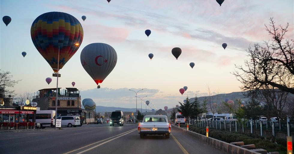 Klasik Otomobiller Kapadokya’da Baharı Karşıladı