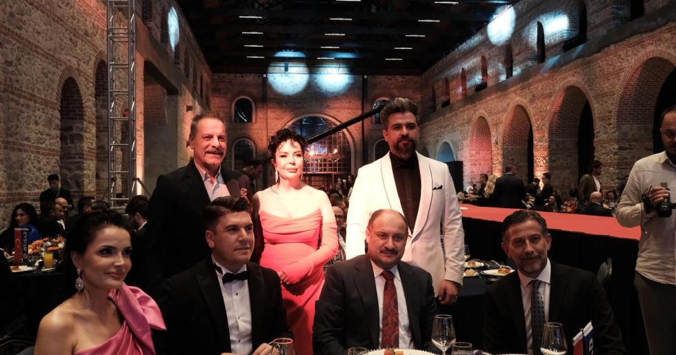 İŞ VE SANAT DÜNYASI RİXOS TERSANE İSTANBUL’DA BULUŞTU