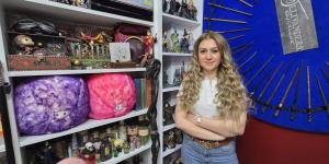 HARRY POTTER MUCİZESİ BU ODADA! TÜRKİYE’NİN EN BÜYÜK KOLEKSİYONUNA SAHİP ESMA GÜNEY, ADETA BİR MÜZEYE SAHİP