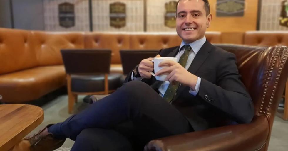 Aytaç Özkütük: Kâğıdı ve kalemi dostlarım olarak gördüm