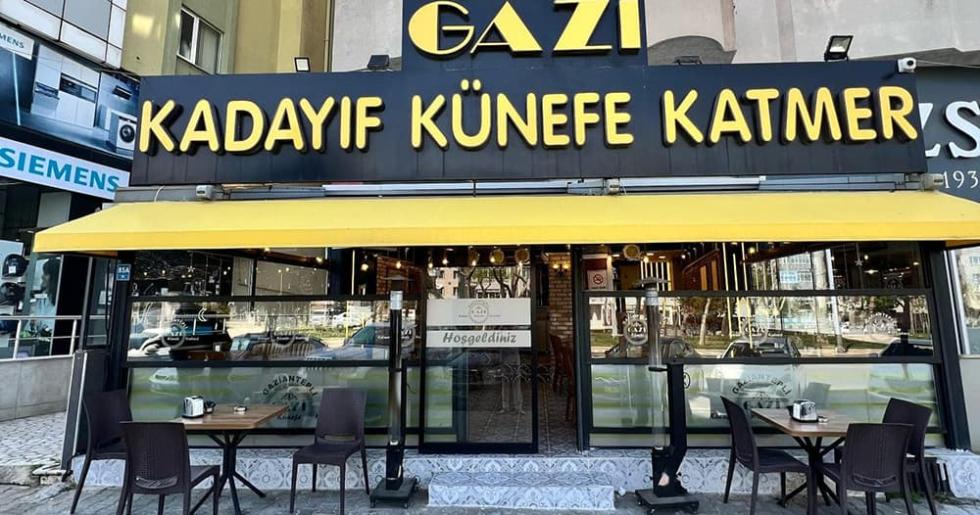 Çorlu’da Bir Şey Eksik!” dediler… İki Kuzenin Hayali, Gazi Künefe Baklava ile Gerçek Oldu: Tatlının Kalbi Artık Trakya’da Atıyor!