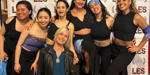 ABD’de yaşayan genç Türk oyuncu Gözüm Pul, New York’da “US” adlı dans tiyatrosu gösterisiyle uluslararası festivalde sahne aldı.