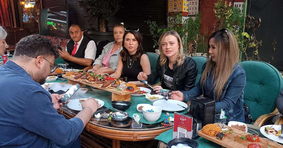 “ACI DÜĞÜN”‘ ADLI SİNEMA FİLM KUMKAPI’DA TANITILDI