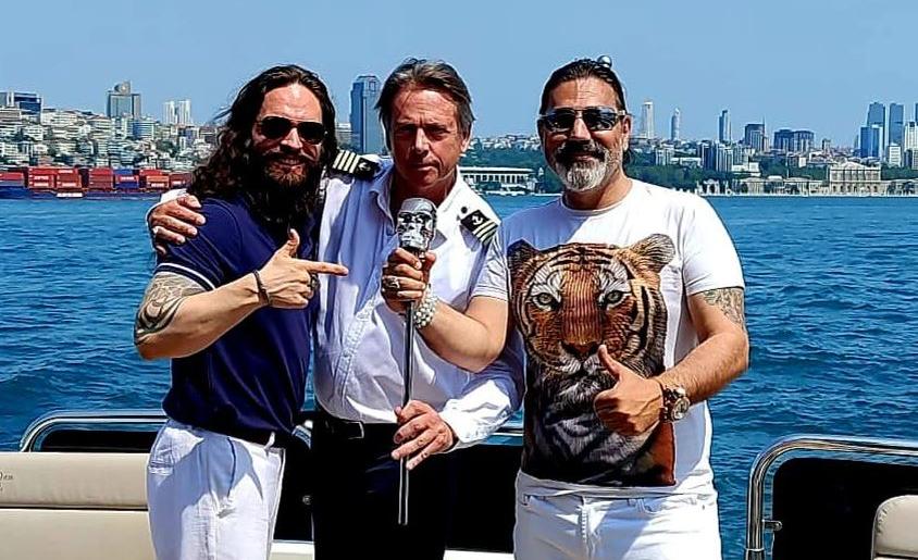 HOLLYWOOD YILDIZLARIYLA DOLU BABALAR GÜNÜ SÜRPRİZİ: RAMİZ ÖZBAY’DAN “CANIM BABAM”