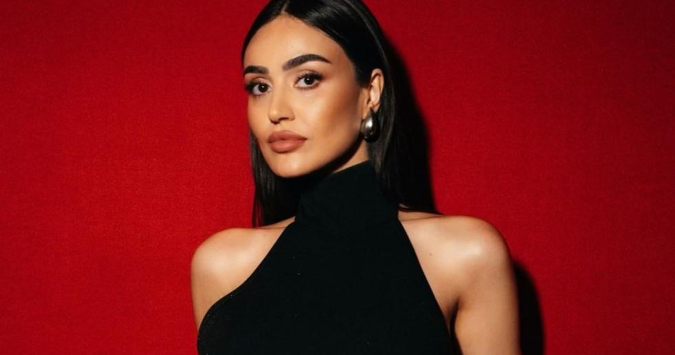ELİF BUSE DOĞAN KENDİ ŞARKILARINI YENİDEN YORUMLADI