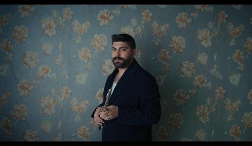 Serdar Ortaç’la Yaptığı Düet Çok Konuşulmuştu: Şeref Altınbaş’tan Yeni Tekli “Maziden Biri”