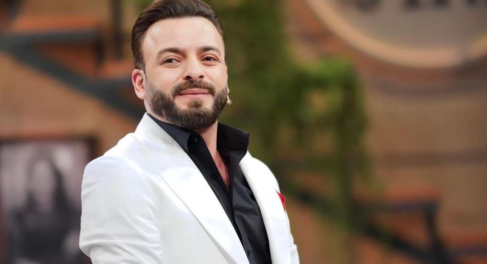 MOHAMED NAJAR’DAN MAHSUN KIRMIZIGÜL ŞARKISI