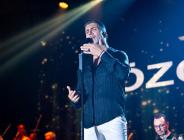 Özcan Deniz’in Kıbrıs Tarzı: “Noel Baba Gibi Takılacağım”