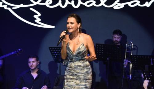 YILDIZLAR KIBRIS’TA PARLADI!