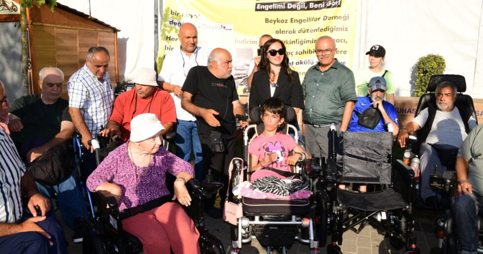 Engellilere özel indirim çadırı