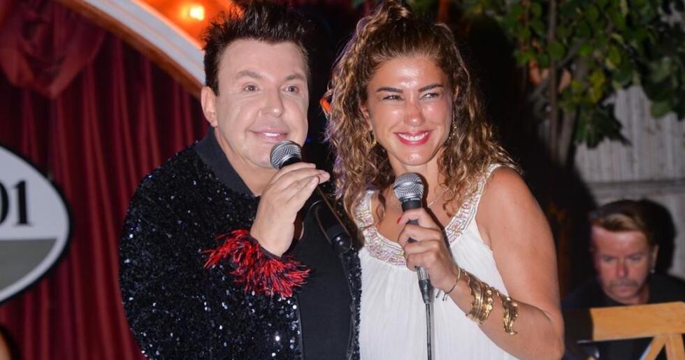 Nadide Sultan Yıllar Sonra Aynı Sahnede Kuşum Aydın ile Düet Yaptı
