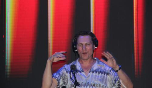 DJ Tiësto Kıbrıs’ta Sahneyi Salladı!