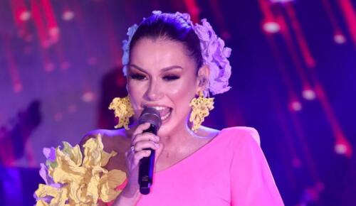 Deniz Seki’den yakın dostunun düğününde unutulmaz performans