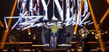 ZEYNEP BASTIK’TAN KIBRIS’TA UNUTULMAZ KONSER