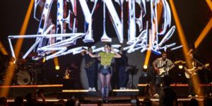 ZEYNEP BASTIK’TAN KIBRIS’TA UNUTULMAZ KONSER