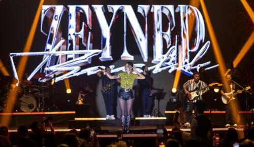 ZEYNEP BASTIK’TAN KIBRIS’TA UNUTULMAZ KONSER