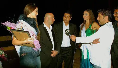 Şöhret Yolunda İlk Adımı Azerbaycan’da  atan Hande Erçel Yine Bakü’de