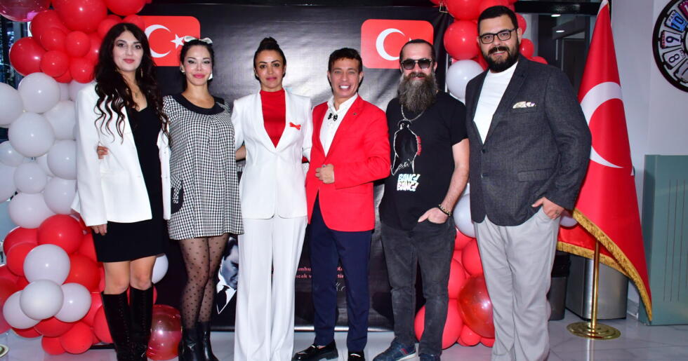 Cumhuriyetin 102. Yılı Coşkusu Keser Ailesiyle Kutlandı!