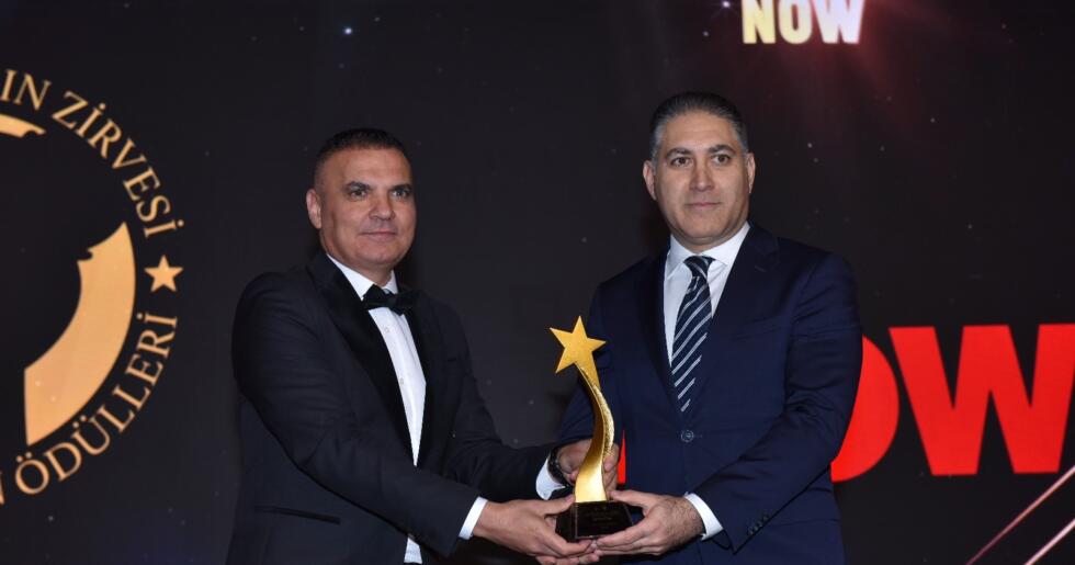 TÜRKİYE KADIN ZİRVESİ – “KADIN DÜNYADIR”