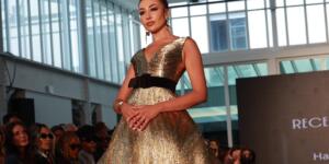 Yürüyüşü, duruşu ve zarafetiyle moda dünyasında adından sıkça söz ettiren ünlü model Ecem April,