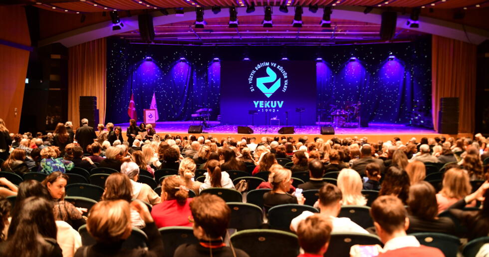 Yeküv Vakfı 33. kuruluş yılını görkemli bir gece ile kutladı