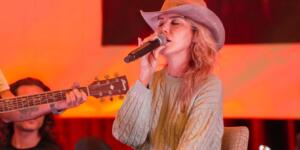 Gülben Ergen Amerika Turnesine Dallas’tan Başladı