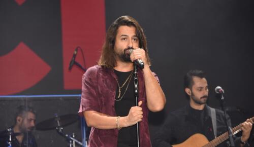 Kıbrıs’ta Koray Avcı rüzgarı esti