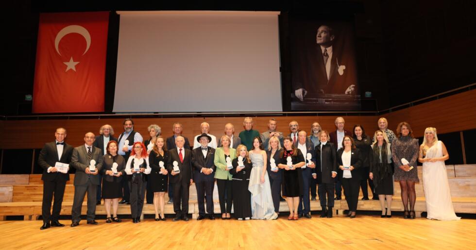 Bizimizmir Homeros Ödülleri dördüncü kez sahiplerini buldu