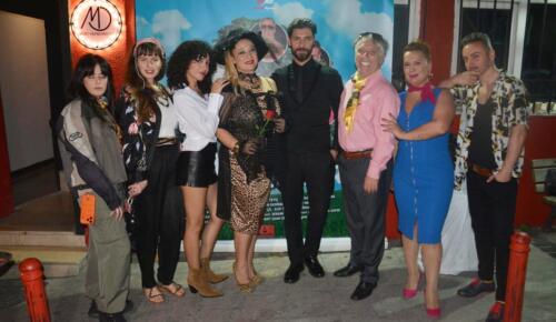 DERYA ŞEN’İN ŞEN KIZLARI TİYATRODA