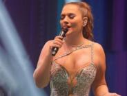 DEMET AKALIN ANTALYA’DA SAHNEDE PARLADI!