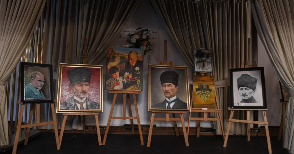 “10 Kasımı Sanatla Anmak” Sergisi Anlamlı Bir Buluşmaya Ev Sahipliği Yaptı