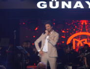 MAHSUN KIRMIZIGÜL GÜNAY’DA GECENİN YILDIZI OLDU