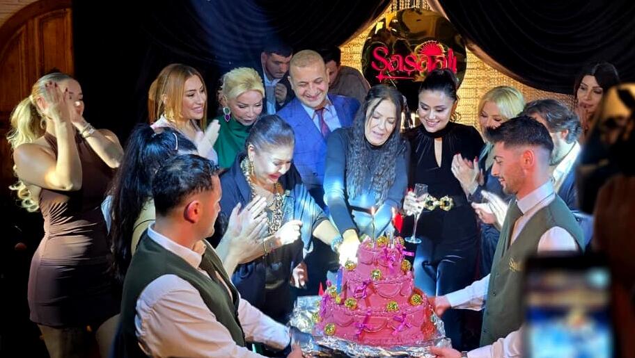 ATAŞEHİR ŞAŞAALI 1 YAŞINDA!