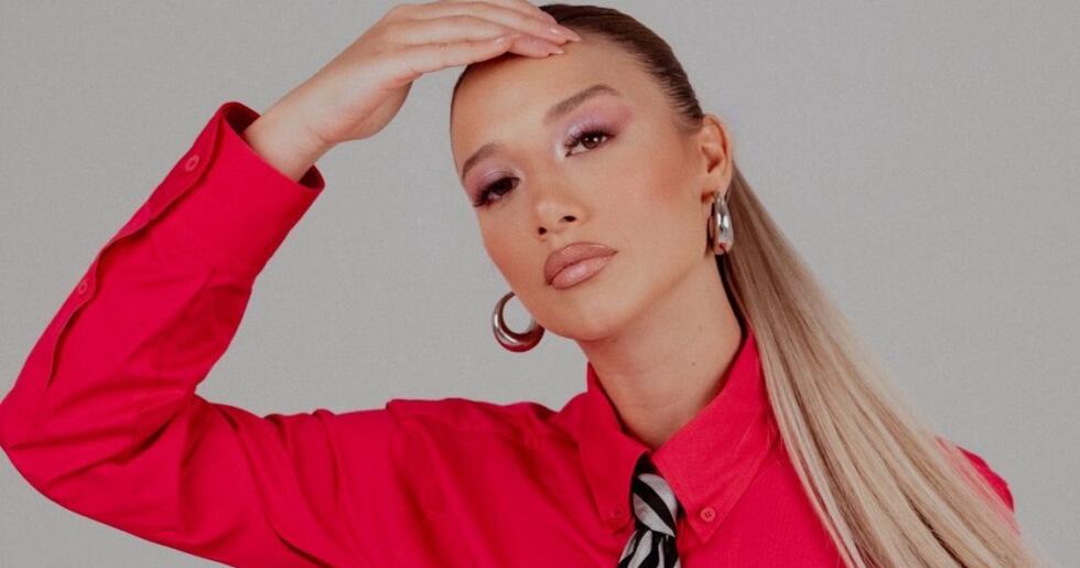 ALEYNA KALAYCIOĞLU’NDAN “GİDESİM VAR” SÜRPRİZİ