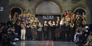 KRALİÇELER GECESİ: KUTNU İPEĞİ TASARIM YARIŞMASINDA GÖRKEMLİ DEFİLE