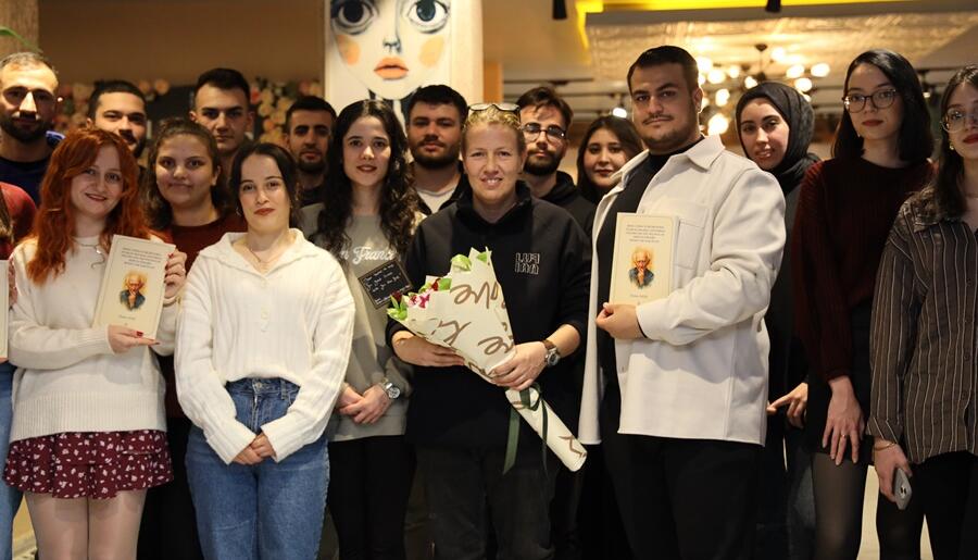 ÖZDEN DERE’DEN YENİ KİTAP: “FROM UTOPİA TO RETROTOPİA”