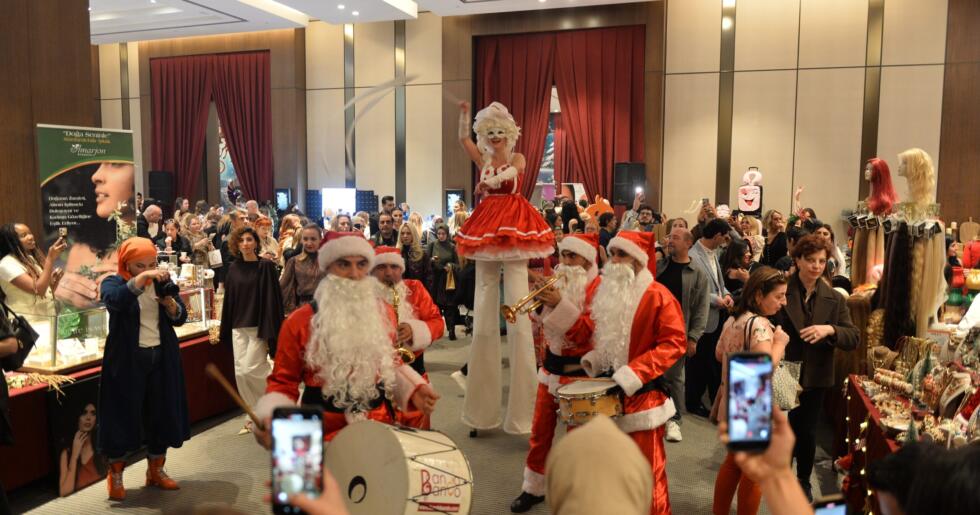 BOĞAZDA YILIN EN IŞILTILI BULUŞMASI  CHRISTMAS WONDERLEND TOÇEV İÇİN GERÇEKLEŞTİ