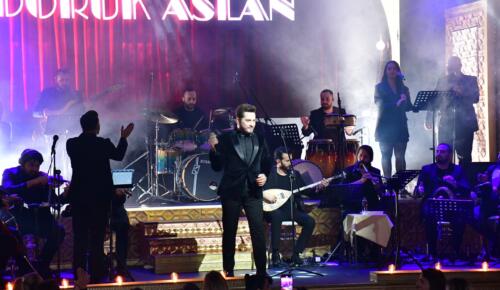 AŞK’A BAHANEM DEDİ, ARABESKE BOMBA GİBİ DÜŞTÜ! Doruk Aslan’dan Çarpıcı Çıkış.