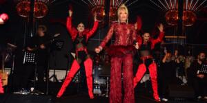 Ajda Pekkan, Chamada Prestige Hotel’de büyüleyici bir geceye imza attı.