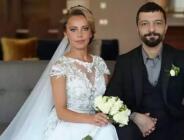 Ünlü şarkıcının acı günü  Babasını kaybetti