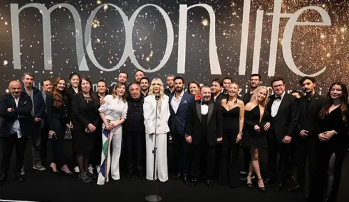 Yıldızların Işıltısında Bir Gece ”Moon Life Ödülleri Şişli’de Parladı”