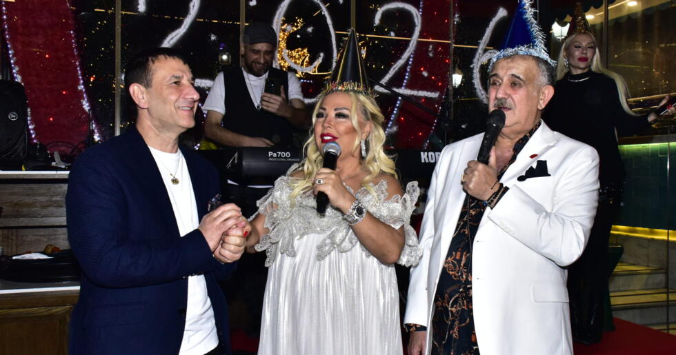 Boğaz’ın İncisi Yakomoz Restaurant’ta Unutulmaz Yılbaşı Gecesi