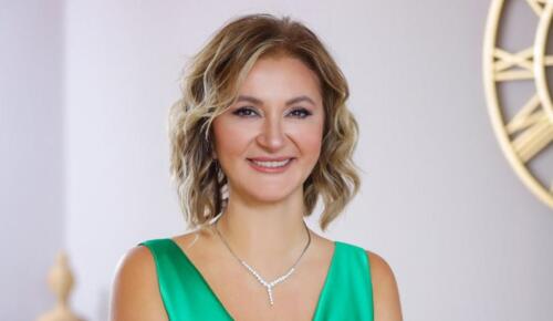 Kış aylarında Dudak Sağlığına Dikkat: Dudak Nemlendirme Uygulamaları Öne Çıkıyor